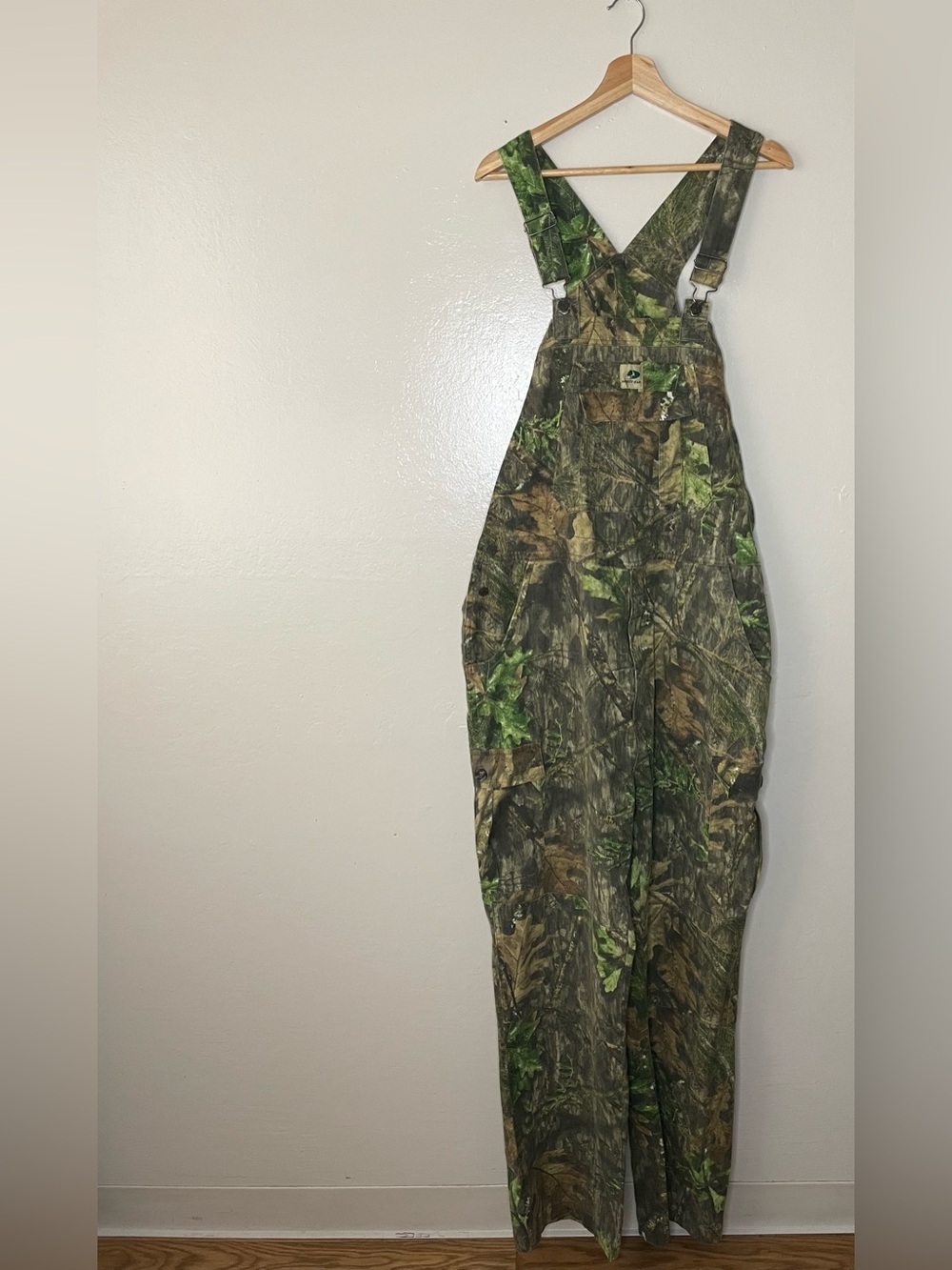 Mossy Oak Men’s Camouflage Overalls in Green & Brown